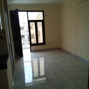 1 BHK Builder Floor For Rent in Chattarpur