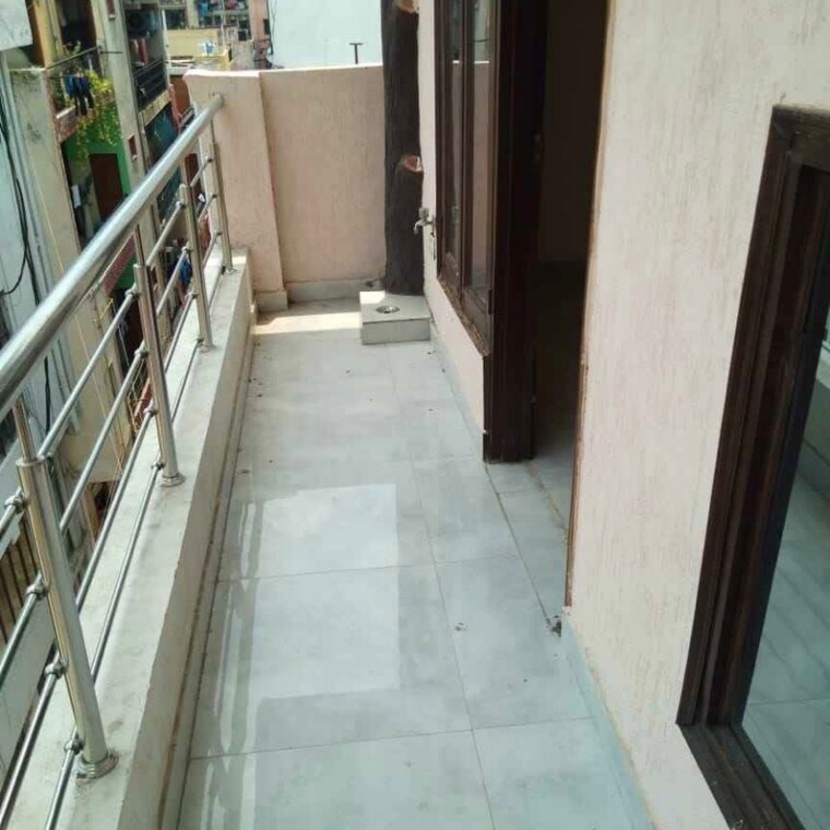 Balcony, chattarpur 1 Bedroom 600 Sq.Ft. Builder Floor In Chattarpur Delhi 9271222
