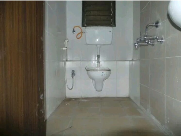 Bathroom, runwal-garden-city 2 Bedroom 644 Sq.Ft. Apartment In Balkum Pada Thane 9271238