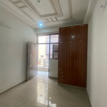 Room in 2 BHK Builder Floor at Chattarpur – for Rent