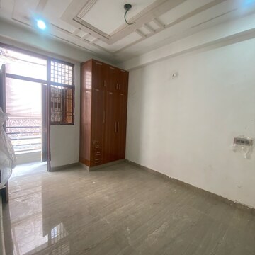 Room in 2 BHK Builder Floor at Chattarpur – for Rent