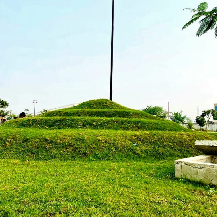 Garden, kailasha-enclave  1800 Sq.Ft. Plot In Hasanpur Khevali Lucknow 9271251