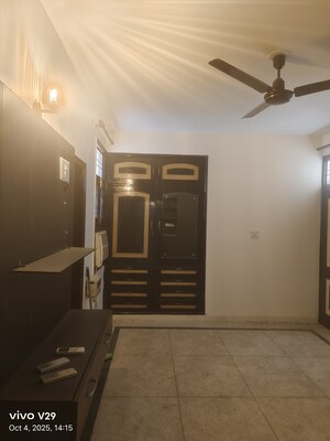 Living Room in 3 BHK Apartment at Vastu Apartments, Sector 55 – for Rent