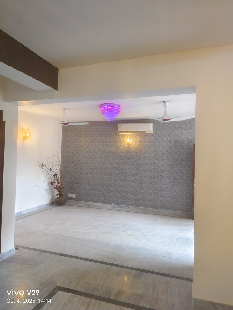 Room, vastu-apartments 3 Bedroom 2300 Sq.Ft. Apartment In Sector 55 Gurgaon 9271290