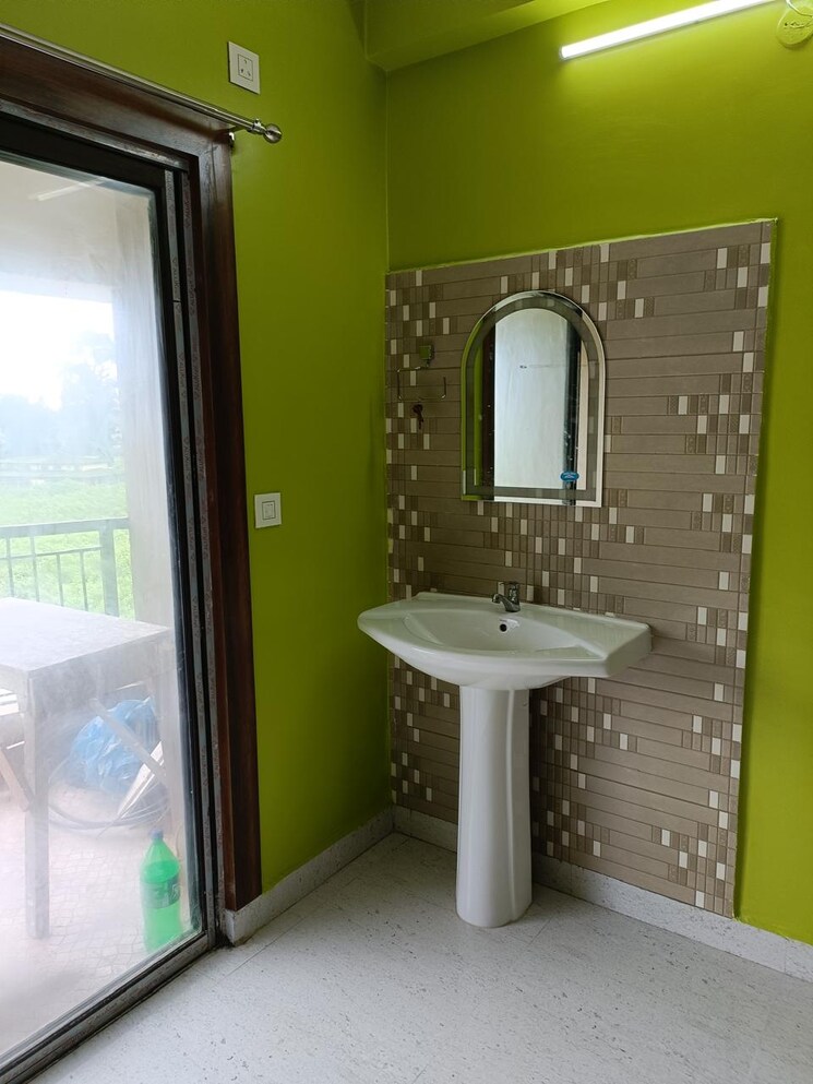 Attached Bathroom, matigara 3 Bedroom 1300 Sq.Ft. Apartment In Matigara Siliguri 9271269