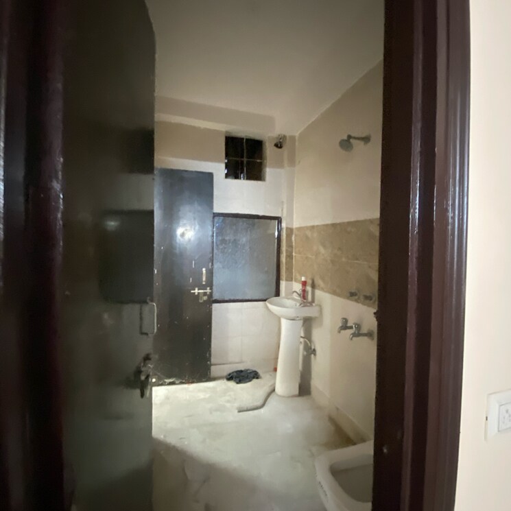 Bathroom, chattarpur 2 Bedroom 900 Sq.Ft. Builder Floor In Chattarpur Delhi 9271298