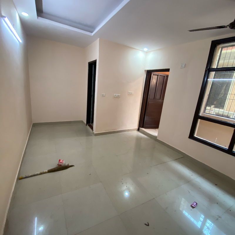 2 BHK Builder Floor For Rent in Chattarpur