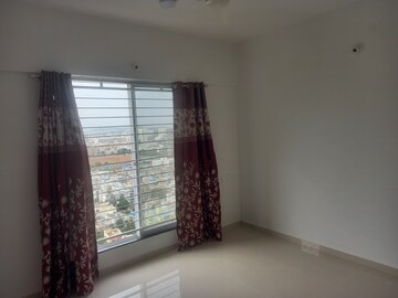 Room in 2 BHK Apartment at Shapoorji Pallonji Joyville Hadapsar Annexe, Hadapsar – for Rent