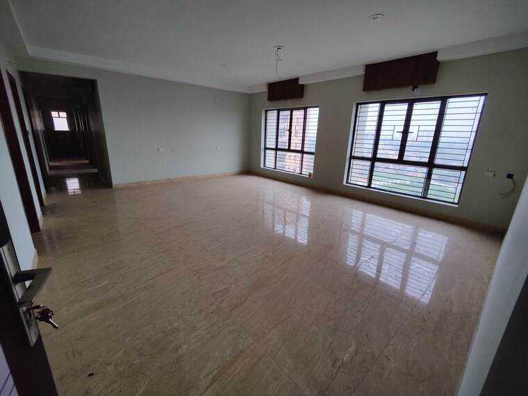 Room, champasari 4 Bedroom 2500 Sq.Ft. Apartment In Champasari Siliguri 9271311