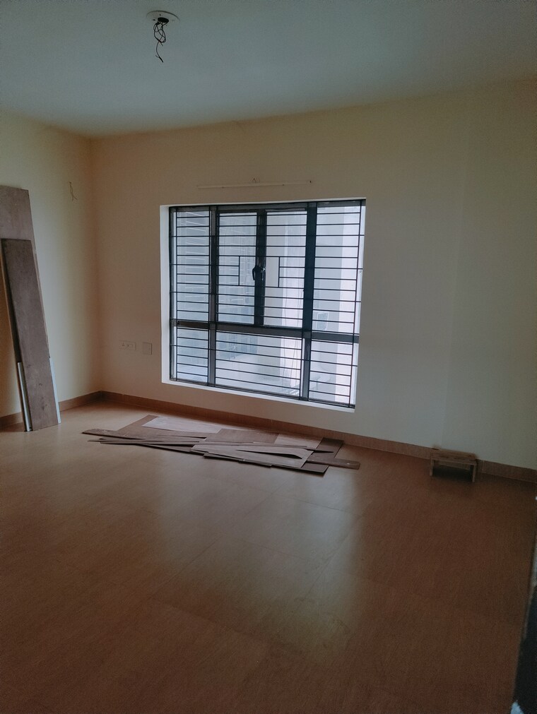 Room, champasari 4 Bedroom 2500 Sq.Ft. Apartment In Champasari Siliguri 9271311