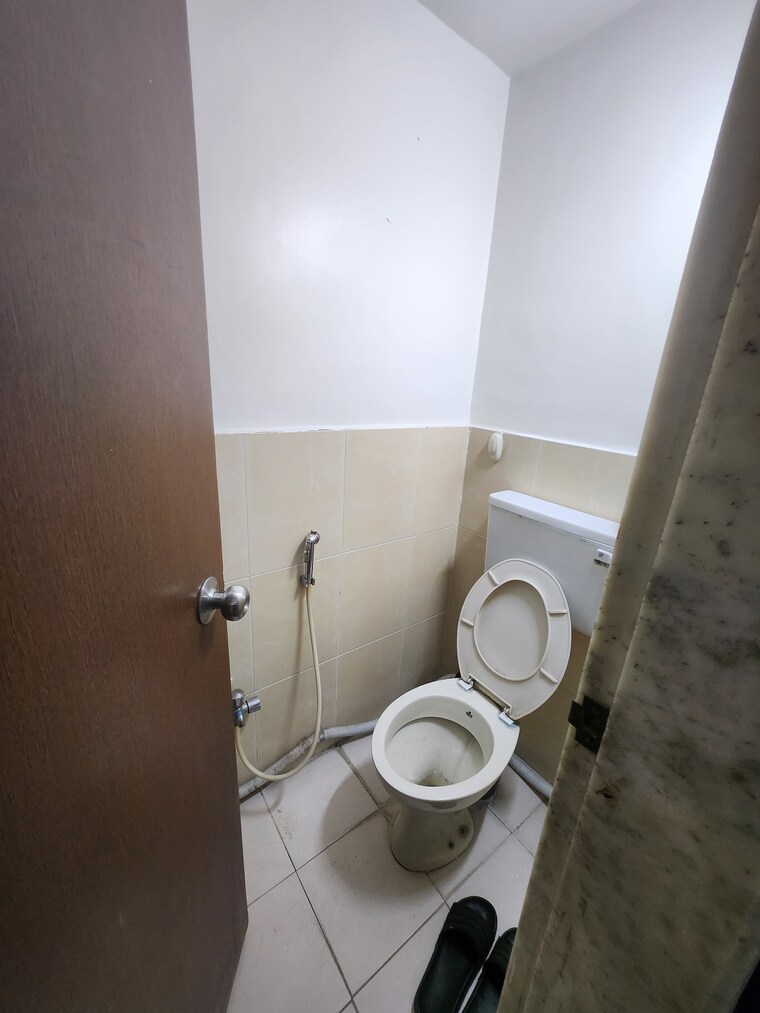Bathroom, lunkad-queensland 1 Bedroom 610 Sq.Ft. Apartment In Viman Nagar Pune 9271335