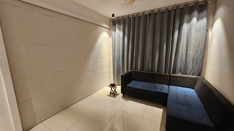 Living Room, khar west 1 Bedroom 550 Sq.Ft. Apartment In Khar West Mumbai 9271367