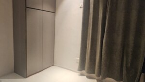  1 BHK Apartment at Khar West – for Rent