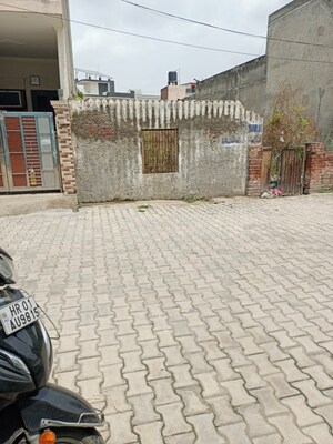  Plot For Sale in Sector 10