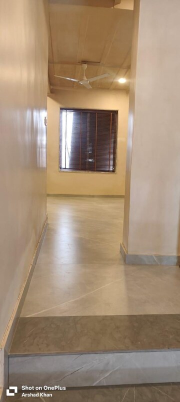Room in 1 BHK Apartment at Bandra West – for Rent