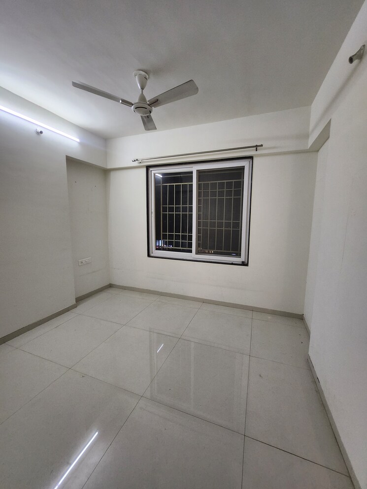 undefined, shubh-gateway 2 Bedroom 910 Sq.Ft. Apartment In Viman Nagar Pune 9271423