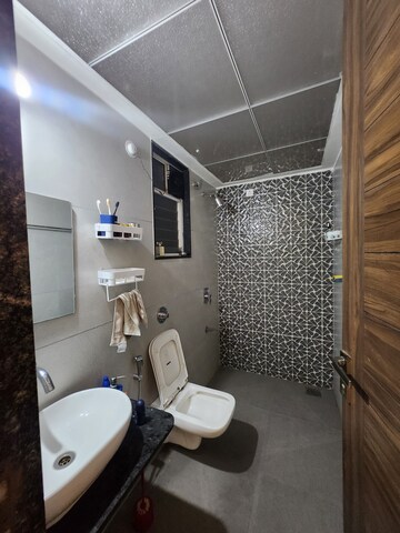 Team Area in 2 BHK Apartment at Shubh Gateway, Viman Nagar – for Rent