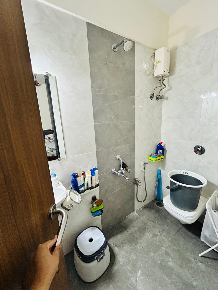 Bathroom, atul-blue-orbit 2 Bedroom 1000 Sq.Ft. Apartment In Malad West Mumbai 9271431