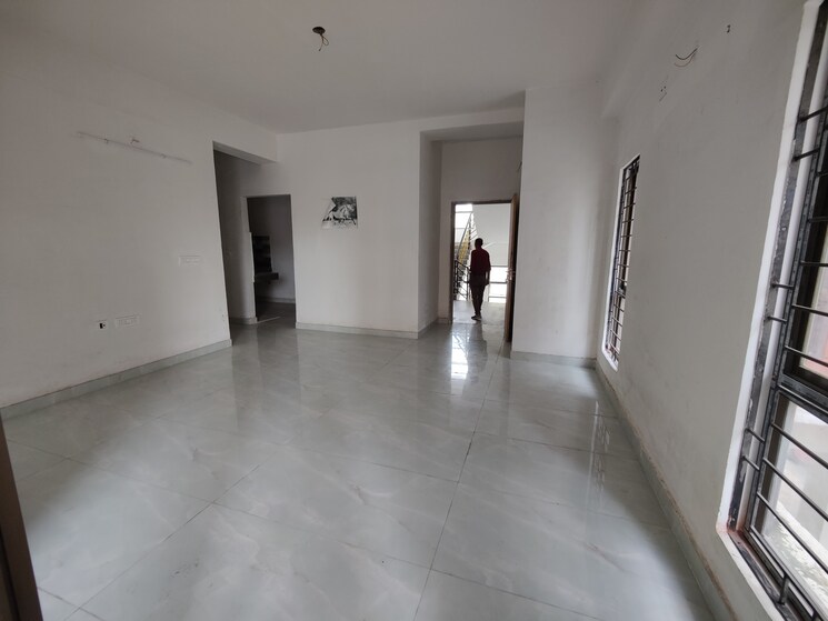 Room, bhanu nagar 3 Bedroom 1303 Sq.Ft. Apartment In Bhanu Nagar Siliguri 9271457