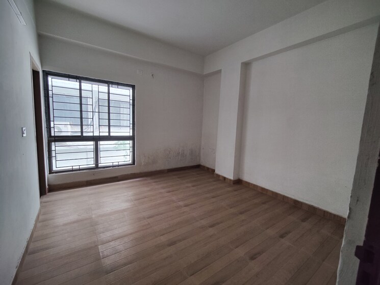 Room, bhanu nagar 3 Bedroom 1303 Sq.Ft. Apartment In Bhanu Nagar Siliguri 9271457