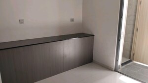 Room in 3 BHK Apartment at Rustomjee Crown, Prabhadevi – for Rent