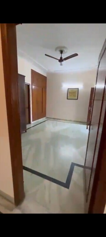 Bathroom in 3 BHK Builder Floor at Ansal Sushant Lok I, Sector 43 – for Sale