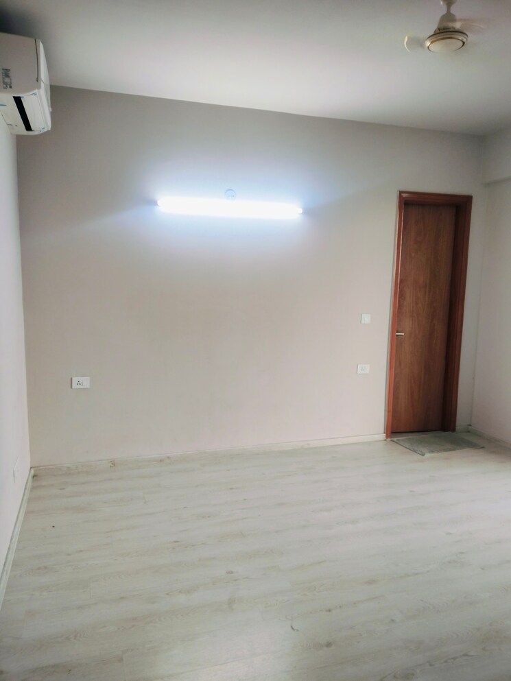 Room, m3m-heights 3 Bedroom 1828 Sq.Ft. Apartment In Sector 65 Gurgaon 9271510