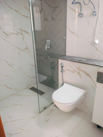 Bathroom in 3 BHK Apartment at M3M Heights, Sector 65 – for Rent