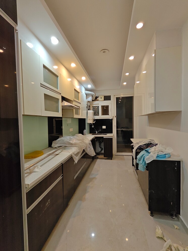 Kitchen, ansal-sushant-lok-i 3 Bedroom 215 Sq.Yd. Builder Floor In Sector 43 Gurgaon 9271514