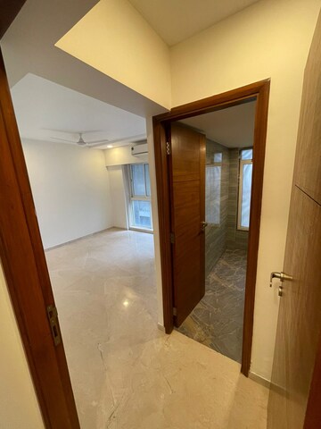  3 BHK Apartment at Khar West – for Rent