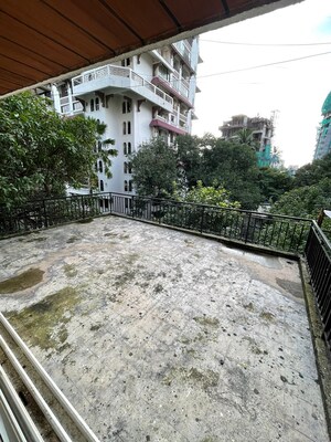 Terrace in 3 BHK Apartment at Khar West – for Rent