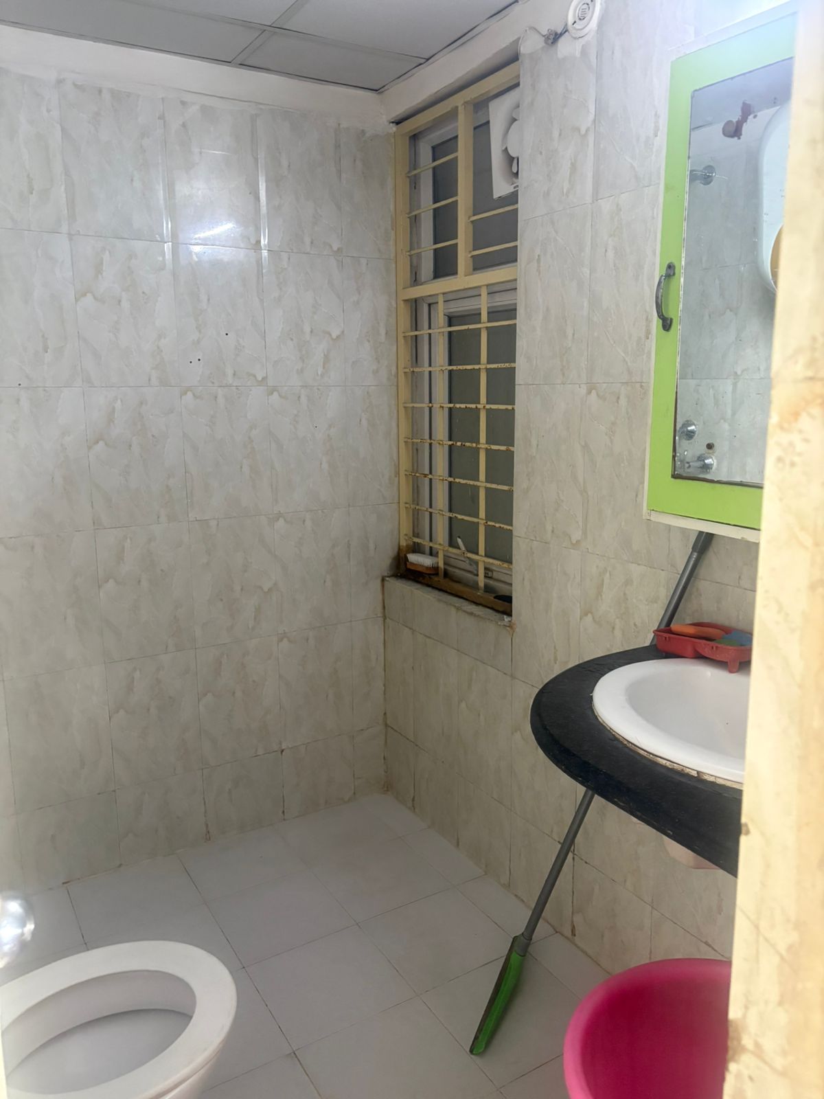 1 BHK Apartment For Rent in Shree Vardhman Green Court, Sector 90