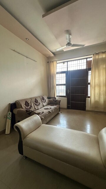 Living Room in 3.5 BHK Builder Floor at Sushant Lok 3, Sector 57 – for Rent
