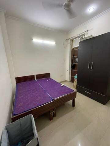 Furnished Amenities in 3.5 BHK Builder Floor at Sushant Lok 3, Sector 57 – for Rent