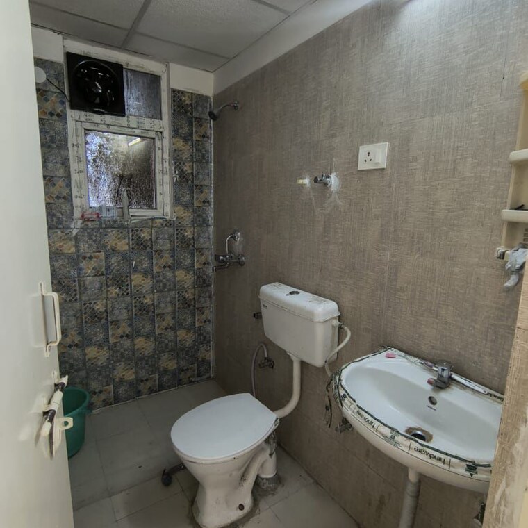 Bathroom, signature-the-millennia-2 2 Bedroom 600 Sq.Ft. Apartment In Garoli Kalan Gurgaon 9271557