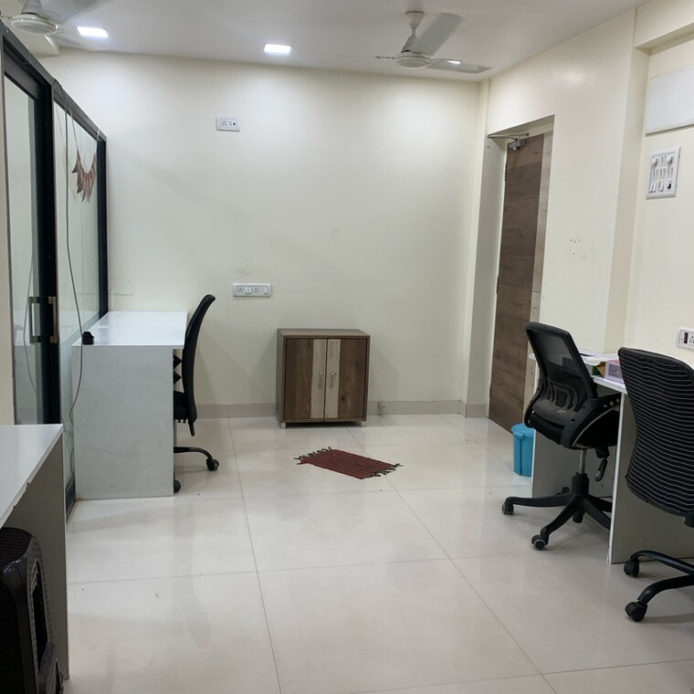 Team Area, gayatri-chs-borivali Commercial Office Space 512 Sq.Ft. In Mhatre Wadi Mumbai 9271568