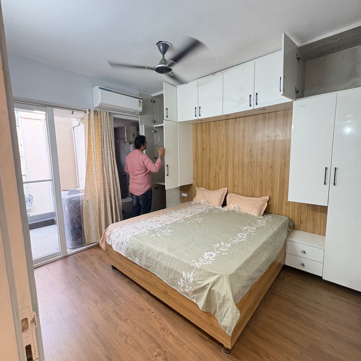 3 BHK + Study Room Apartment For Rent in Signature Global City