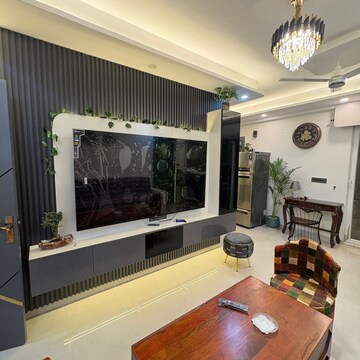 Team Area in 3 BHK Apartment at Signature Global City, Sector 37d – for Rent