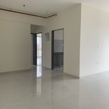 Room in 3 BHK Apartment at Babhai Naka – for Rent