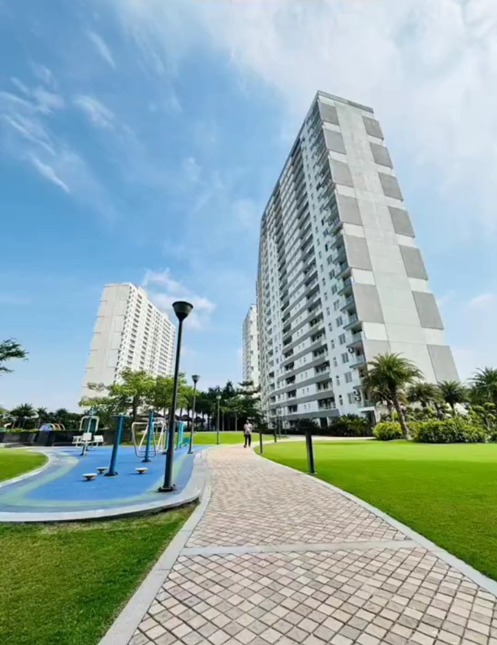 2 BHK + Study Room 1430 Sq.Ft. Penthouse in Omaxe Lake