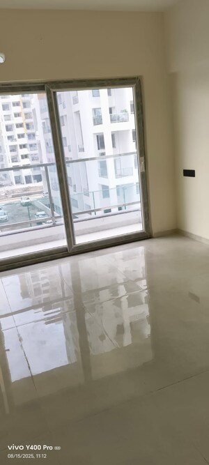 Room in 3 BHK Apartment at Besa Pipla rd – for Rent