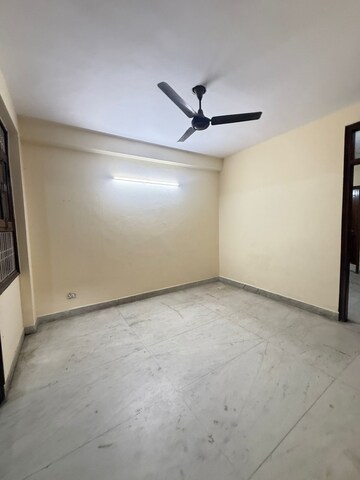 1 BHK Builder Floor For Rent in Chattarpur