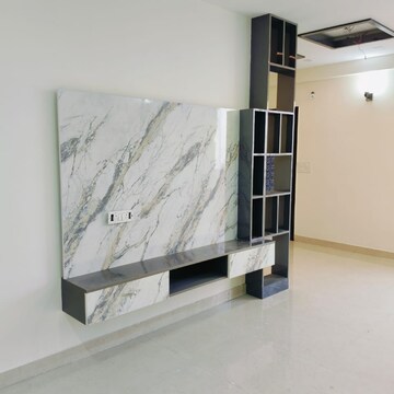 Room in 2 BHK Apartment at Signature Global Proxima, Sector 89 – for Rent