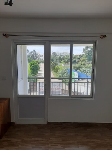 Room in 3 BHK Apartment at Mittal Palms, Jakkuru – for Rent