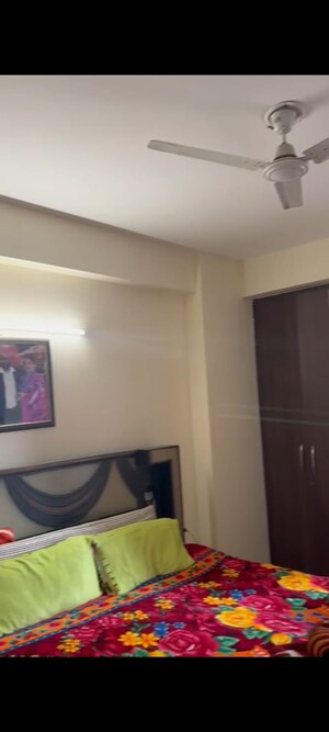 Bathroom in 3 BHK Apartment at M R Platinum 321, Raj Nagar Extension – for Rent