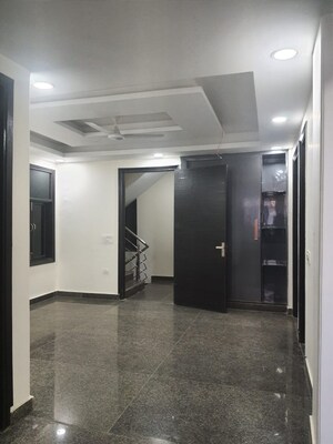 Room in 3 BHK Builder Floor at Chattarpur – for Rent