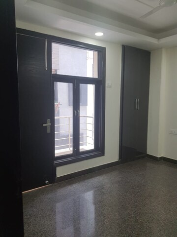 Room in 3 BHK Builder Floor at Chattarpur – for Rent