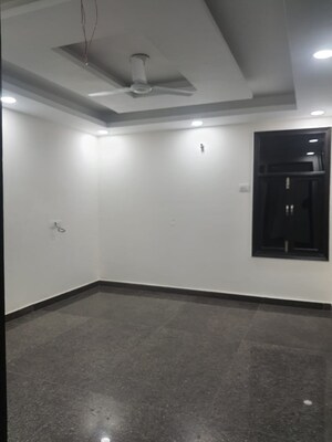 Room in 3 BHK Builder Floor at Chattarpur – for Rent