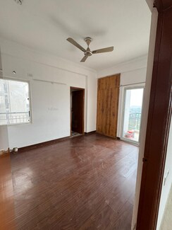 2 BHK Apartment For Sale in Antriksh Golf City