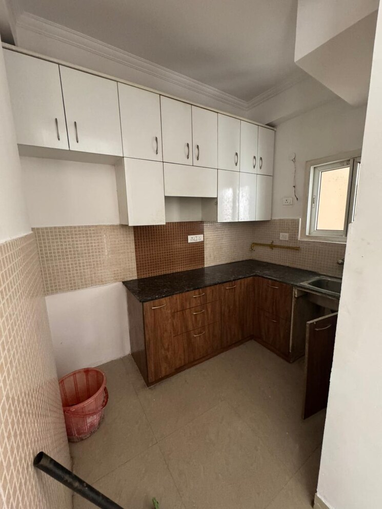 Kitchen, antriksh-golf-city 2 Bedroom 1050 Sq.Ft. Apartment In Sector 150 Noida 9271671